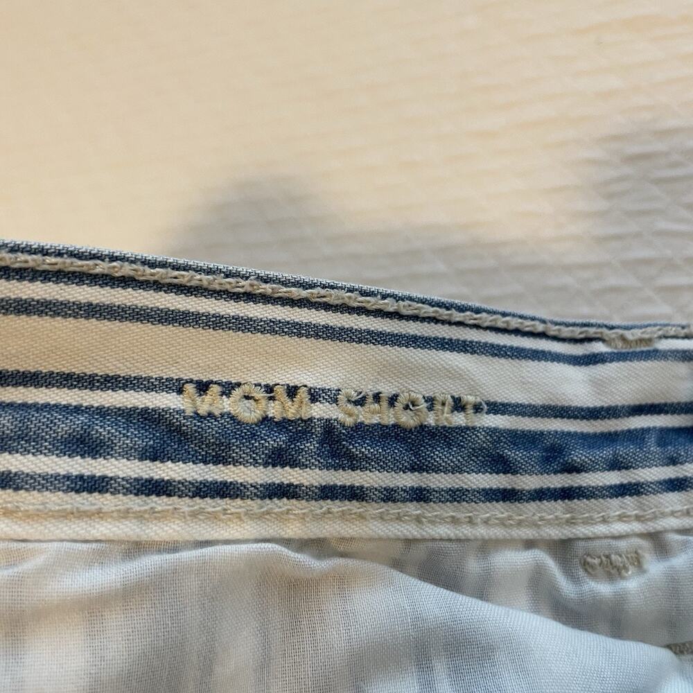 American Eagle Railroad Ticking Striped High waist Jean Mom Shorts Size 4 - Picture 6 of 9